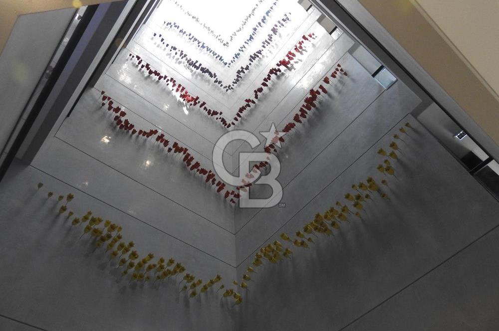ANTALYA NIN EN PRESTİJLİ PLAZASINDA KİRALIK OFİS