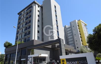 ANTALYA NIN EN PRESTİJLİ PLAZASINDA KİRALIK OFİS