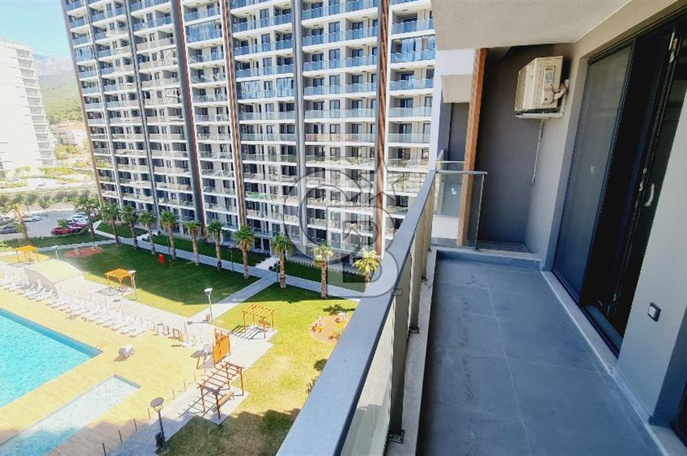 Manisa Meydan Sitesi Havuz Cephe Kiralık 1+1 Daire