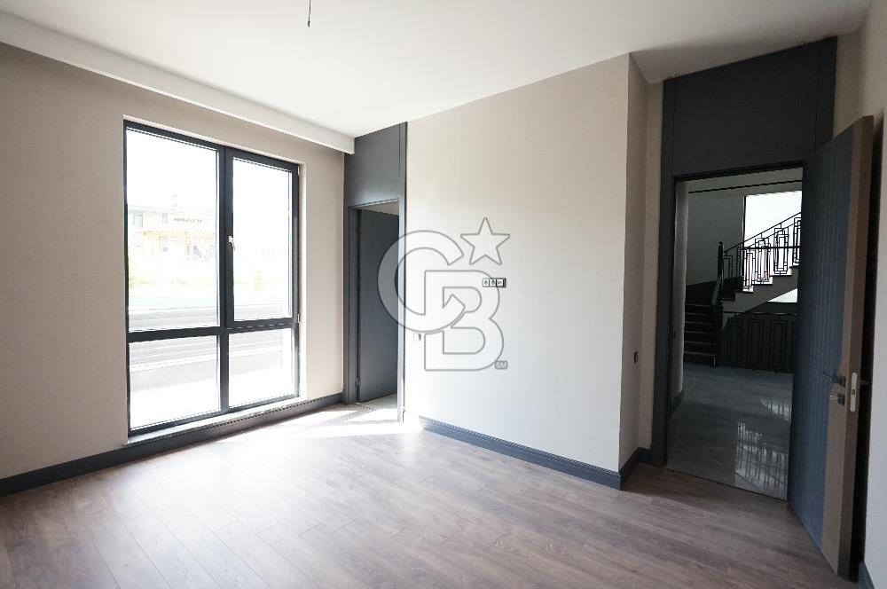 ALACAATLI DA SİTE İÇERİSİNDE MERKEZİ KONUMDA 200M2 KİRALIK DAİRE
