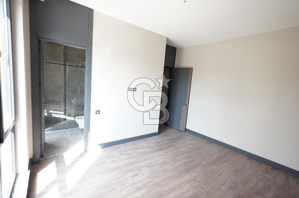ALACAATLI DA SİTE İÇERİSİNDE MERKEZİ KONUMDA 200M2 KİRALIK DAİRE