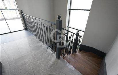 ALACAATLI DA SİTE İÇERİSİNDE MERKEZİ KONUMDA 200M2 KİRALIK DAİRE