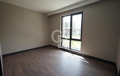 ALACAATLI DA SİTE İÇERİSİNDE MERKEZİ KONUMDA 200M2 KİRALIK DAİRE