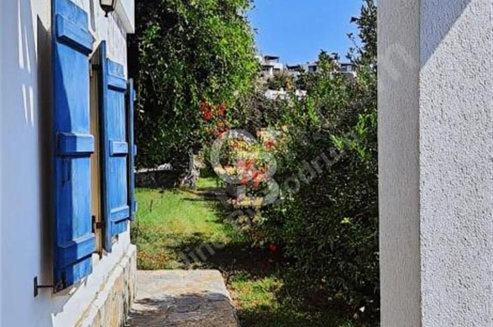 BODRUM KOYUNBABADA TURKUAZ EVLER SİTESİNDE SATILIK VİLLA