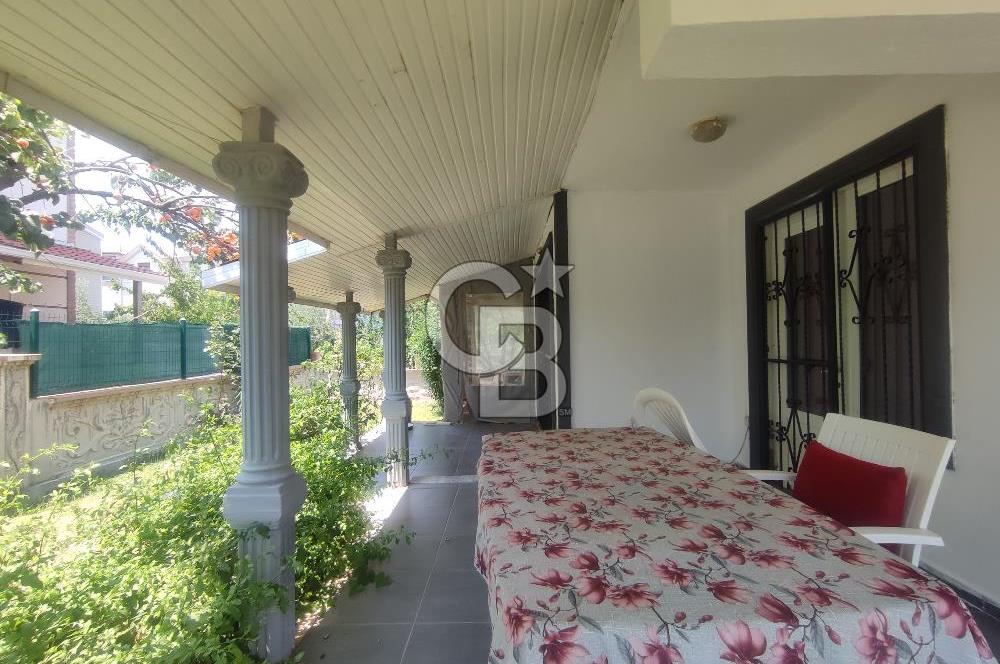 Ayvalık Altınova Denize Girilen Bölgede Satılık 4+1 Villa. 