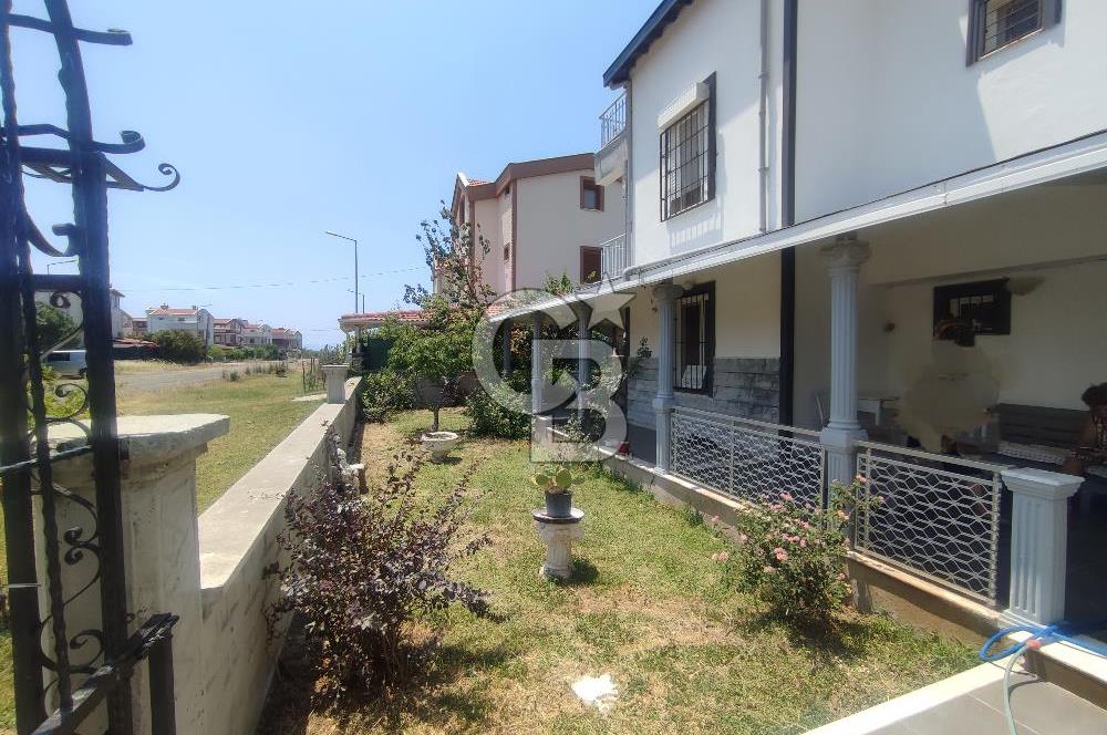 Ayvalık Altınova Denize Girilen Bölgede Satılık 4+1 Villa. 