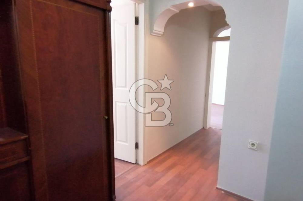 Güzelyalı'da 3+1 Kiralık Köşe Daire 