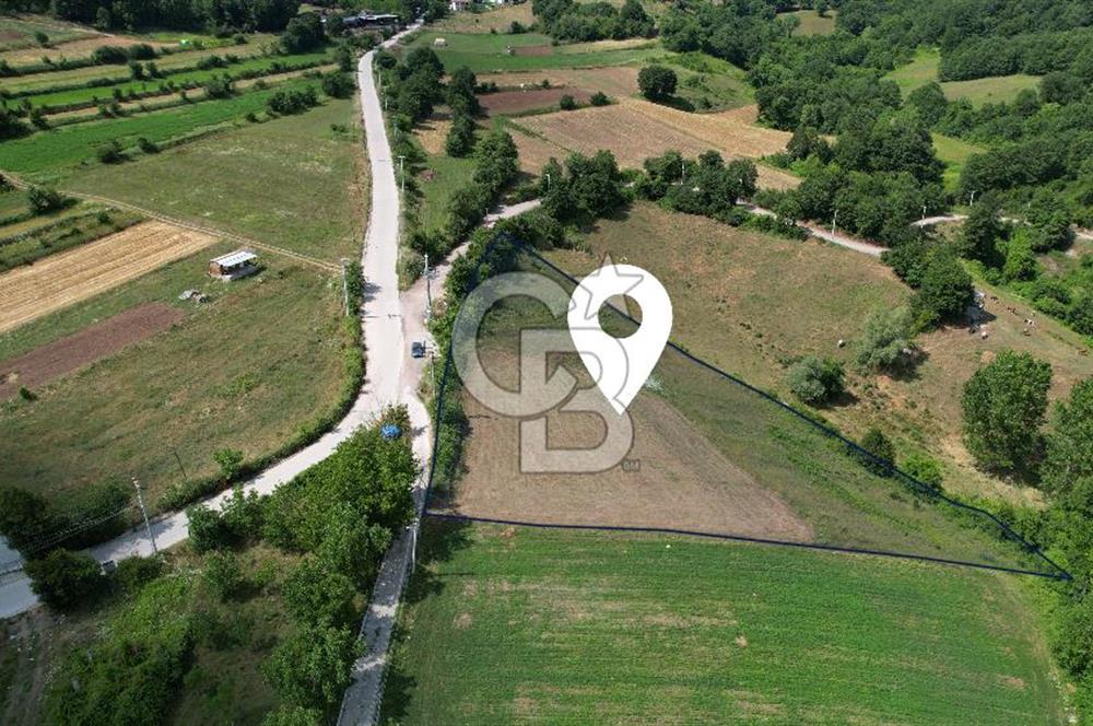 İZMİT EMİRHAN'DA KADASTRAL YOLLU %5 İMARLI 6018 m² SATILIK ARAZİ