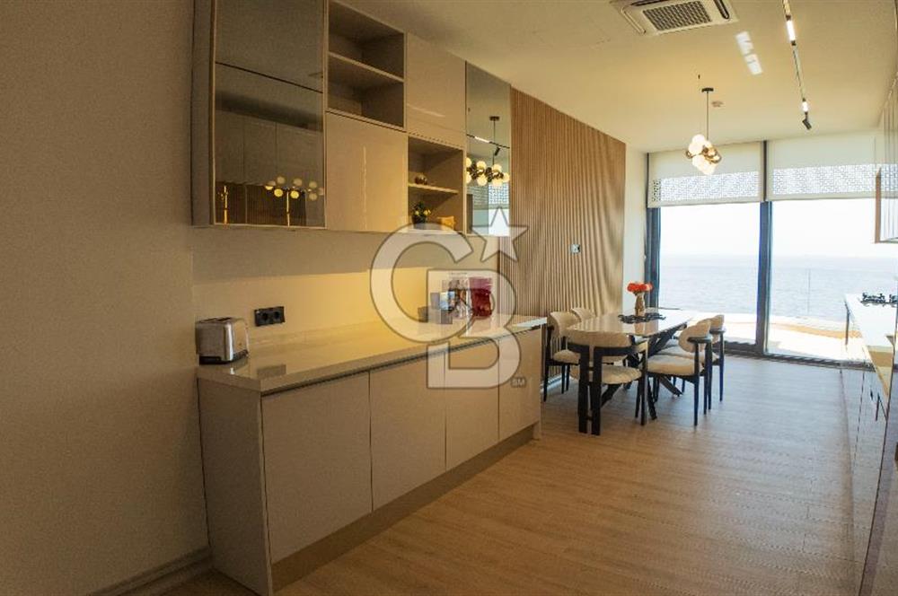 MARMARA EREĞLİSİ'NDE EŞSİZ DENİZ MANZARALI ULTRA LÜKS YALI