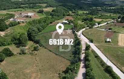 İZMİT EMİRHAN'DA KADASTRAL YOLLU %5 İMARLI 6018 m² SATILIK ARAZİ