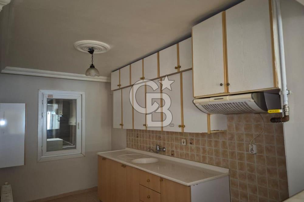 Karşıyaka Bahriye Üçok Mahallesi Yüksek Giriş Satılık Boş Daire