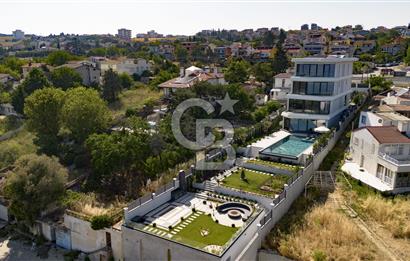 MARMARA EREĞLİSİ'NDE EŞSİZ DENİZ MANZARALI ULTRA LÜKS YALI