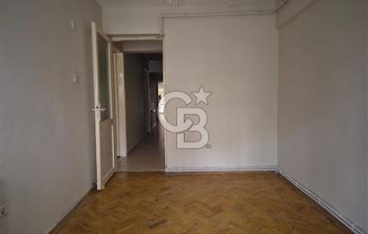 Karşıyaka Bahriye Üçok Mahallesi Yüksek Giriş Satılık Boş Daire