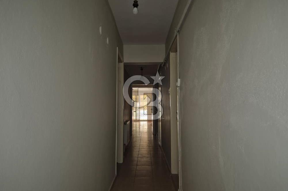 Karşıyaka Bahriye Üçok Mahallesi Yüksek Giriş Satılık Boş Daire