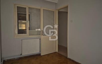 Karşıyaka Bahriye Üçok Mahallesi Yüksek Giriş Satılık Boş Daire