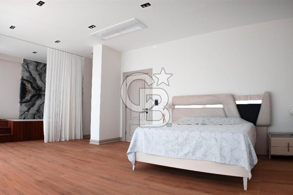 MARMARA EREĞLİSİ'NDE EŞSİZ DENİZ MANZARALI ULTRA LÜKS YALI