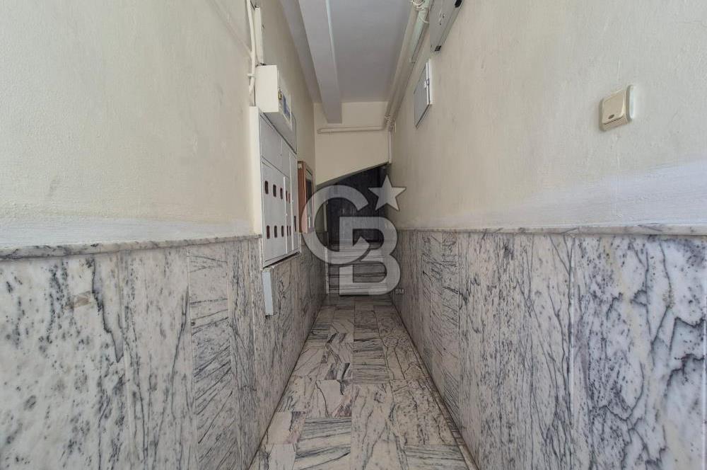 Karşıyaka Bahriye Üçok Mahallesi Yüksek Giriş Satılık Boş Daire