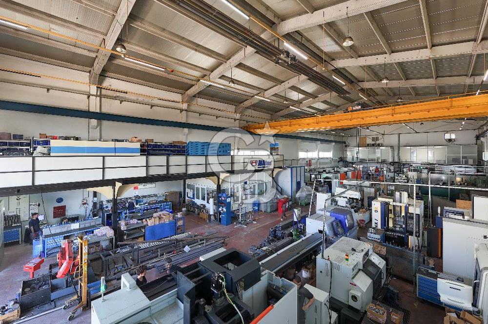 AYOSB de 3.600 m² Alanlı 1.400 m² Kapalı Alanlı Satılık Fabrika