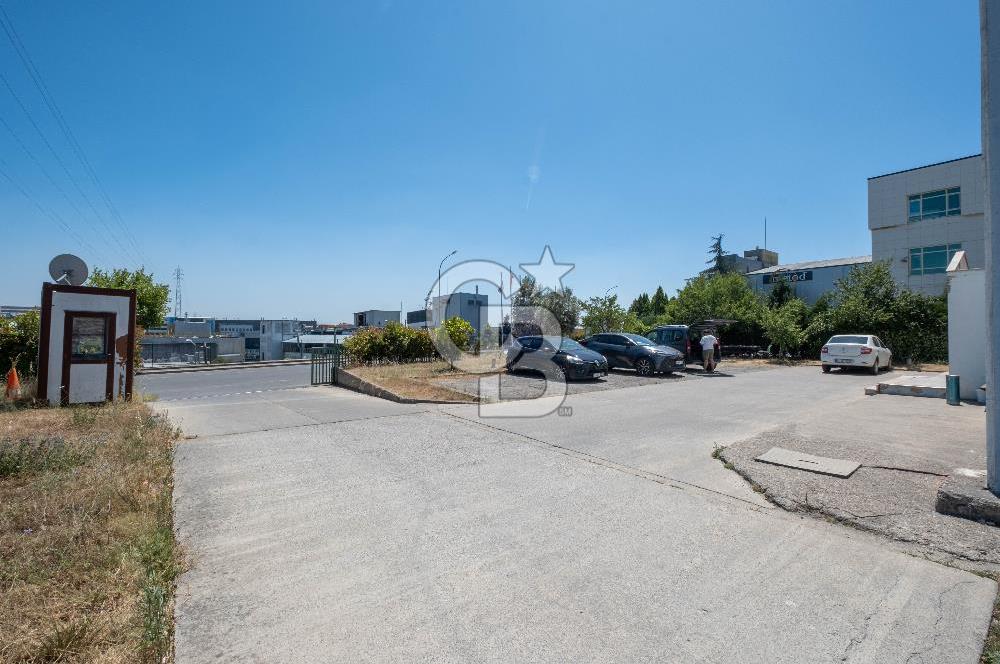 AYOSB de 3.600 m² Alanlı 1.400 m² Kapalı Alanlı Satılık Fabrika