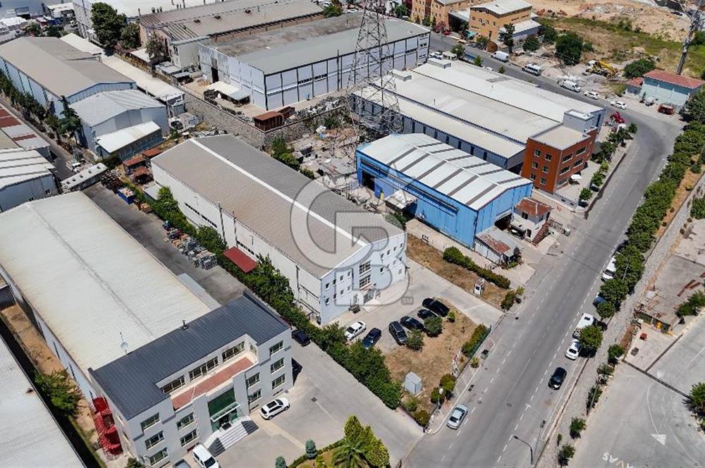 AYOSB de 3.600 m² Alanlı 1.400 m² Kapalı Alanlı Satılık Fabrika