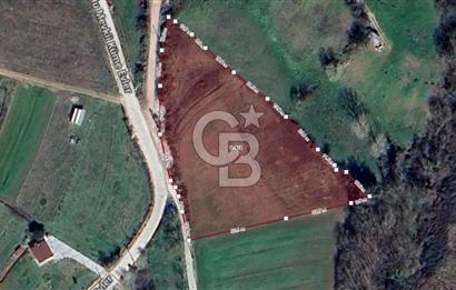 İZMİT EMİRHAN'DA KADASTRAL YOLLU %5 İMARLI 6018 m² SATILIK ARAZİ