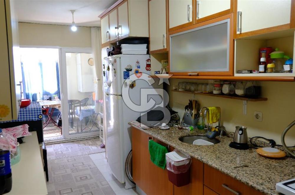 KARŞIYAKA ZÜBEYDE HANIM MAHALLESİ'NDE SATILIK 3+1 DAİRE