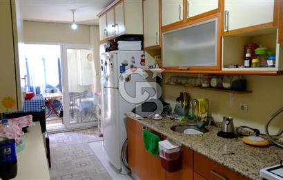 KARŞIYAKA ZÜBEYDE HANIM MAHALLESİ'NDE SATILIK 3+1 DAİRE