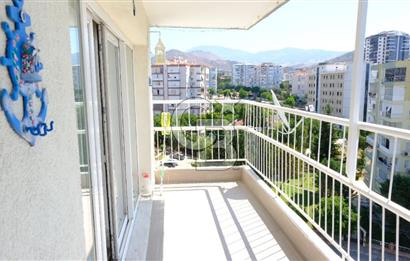 KARŞIYAKA ZÜBEYDE HANIM MAHALLESİ'NDE SATILIK 3+1 DAİRE