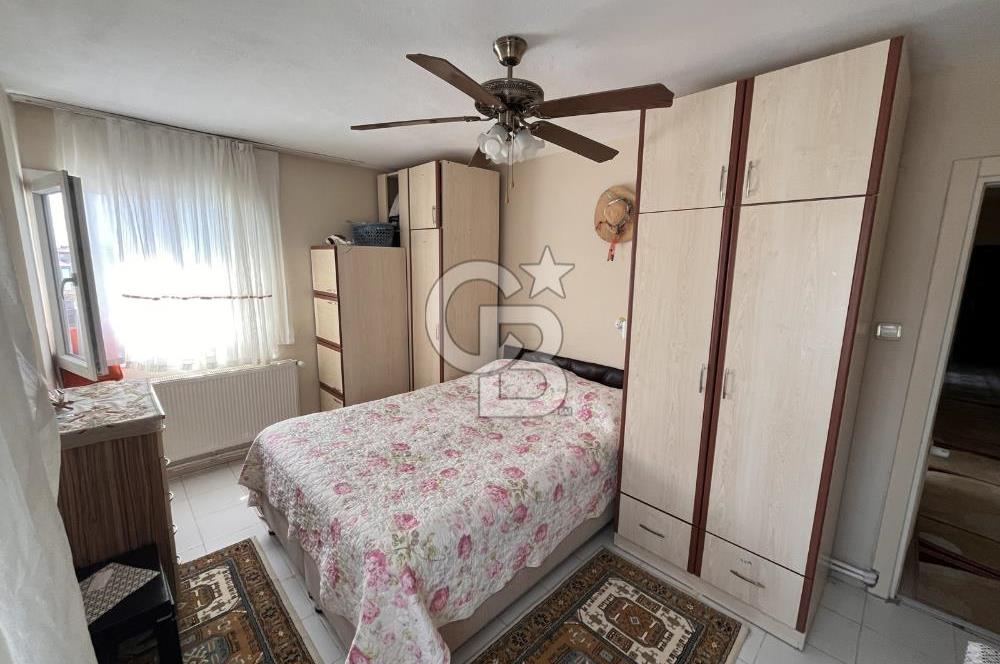 KARŞIYAKA ZÜBEYDE HANIM MAHALLESİ'NDE SATILIK 3+1 DAİRE