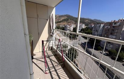 KARŞIYAKA ZÜBEYDE HANIM MAHALLESİ'NDE SATILIK 3+1 DAİRE