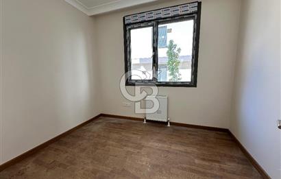 Erenköy Yakutlar Sokak 'Ta Kiralık 3+1 Sıfır Daire