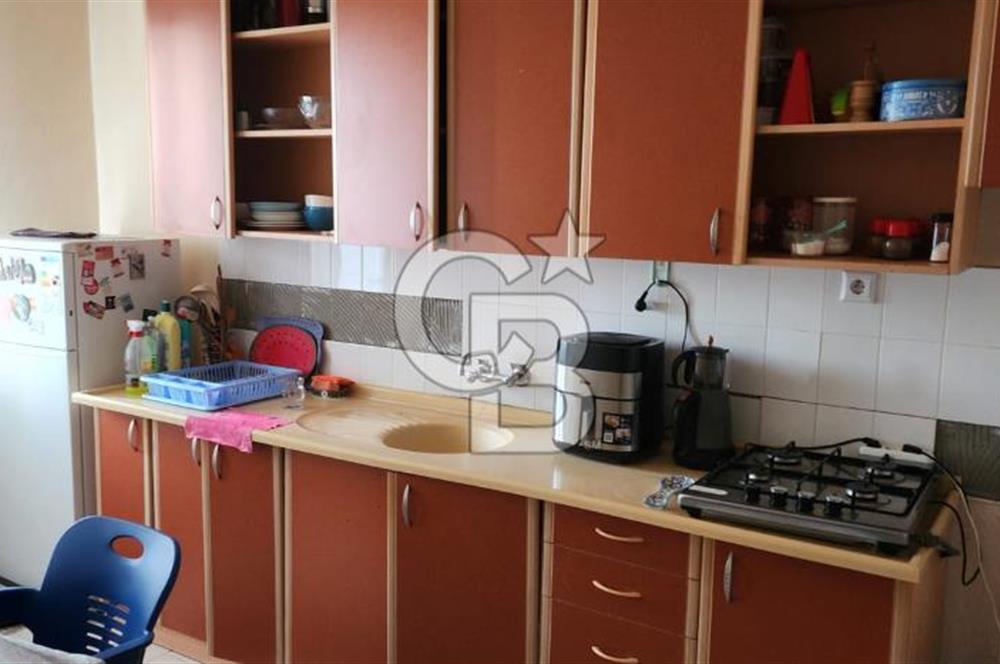 29 EKİM'DE SİTEYE AİT HİSSELERİ İLE BİRLİKTE SATILIK 3+1 DAİRE