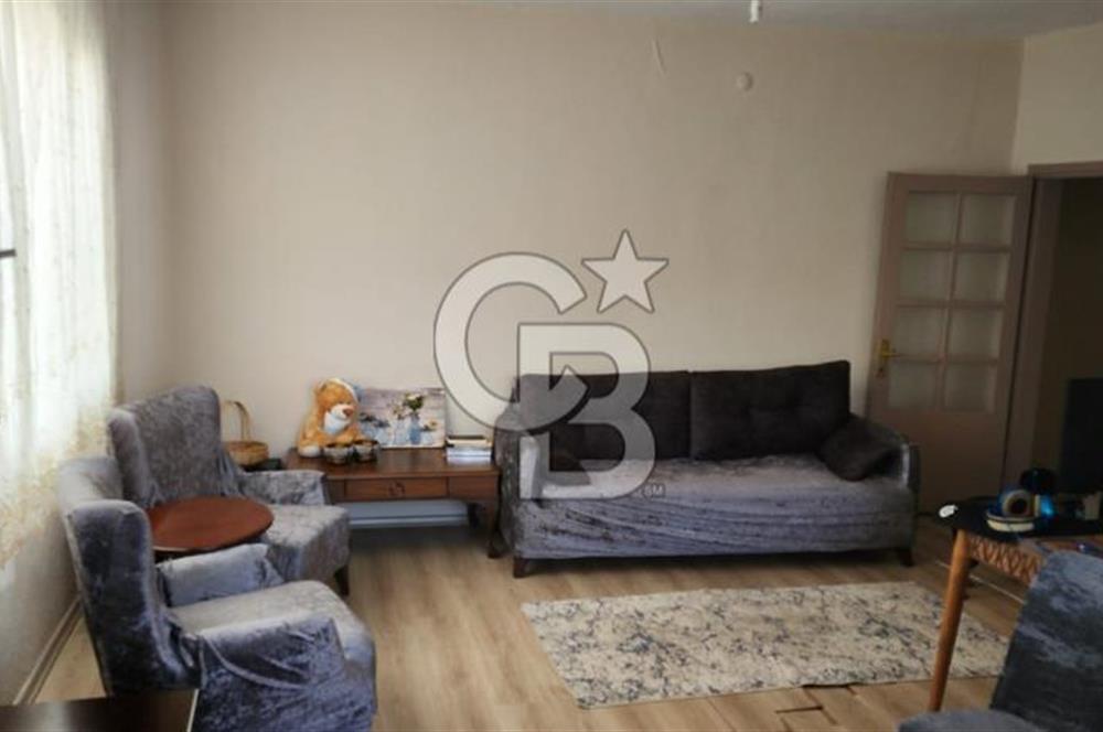 29 EKİM'DE SİTEYE AİT HİSSELERİ İLE BİRLİKTE SATILIK 3+1 DAİRE