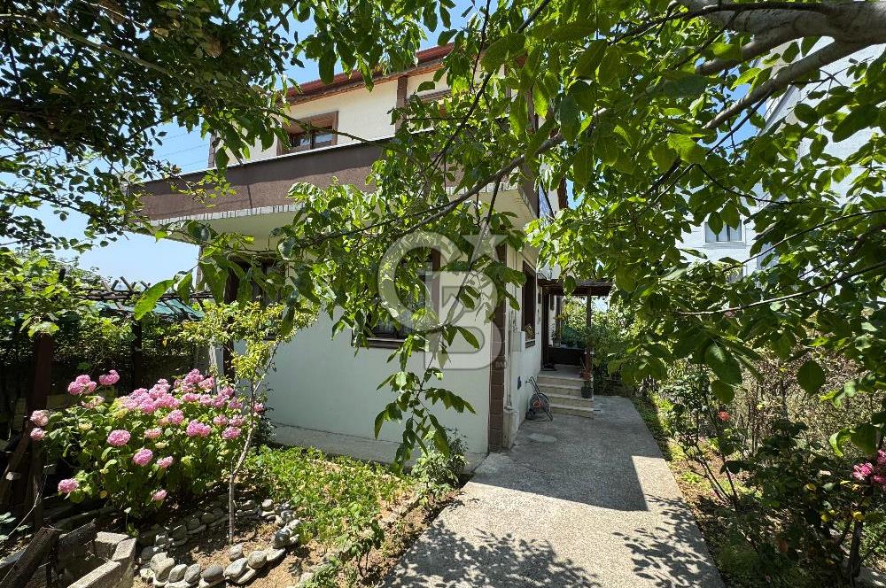 YALOVA ÇİFTLİKKÖY DE SATILIK MÜSTAKİL BAHÇELİ VİLLA!. 4+1