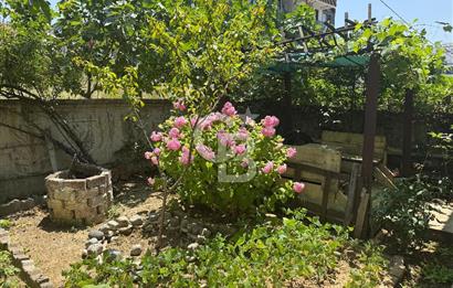 YALOVA ÇİFTLİKKÖY DE SATILIK MÜSTAKİL BAHÇELİ VİLLA!. 4+1