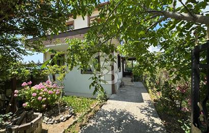 YALOVA ÇİFTLİKKÖY DE SATILIK MÜSTAKİL BAHÇELİ VİLLA!. 4+1