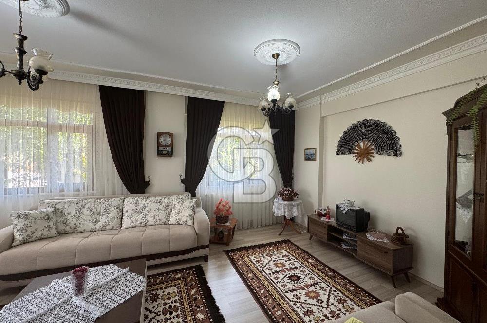 YALOVA ÇİFTLİKKÖY DE SATILIK MÜSTAKİL BAHÇELİ VİLLA!. 4+1