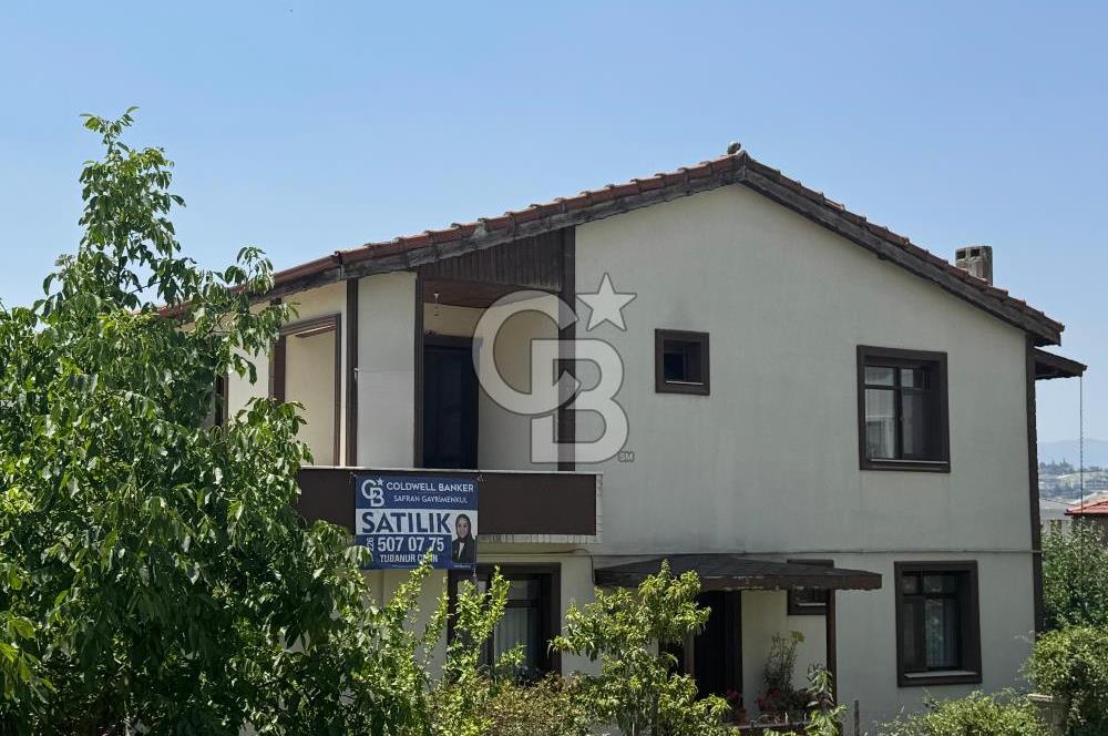 YALOVA ÇİFTLİKKÖY DE SATILIK MÜSTAKİL BAHÇELİ VİLLA!. 4+1