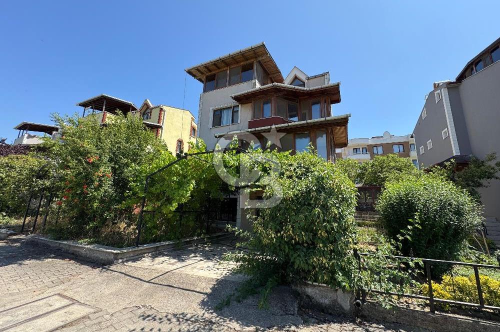 YALOVA HAVUZLU SİTE İÇİ YAZLIK DÖNEM İÇİN KİRALIK VİLLA!.3 AYLIK