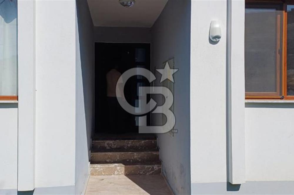 İzmir Foça Yenibağarası Site'de Satılık 2+1 Daire