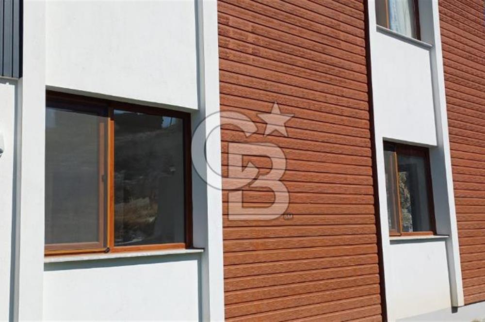 İzmir Foça Yenibağarası Site'de Satılık 2+1 Daire