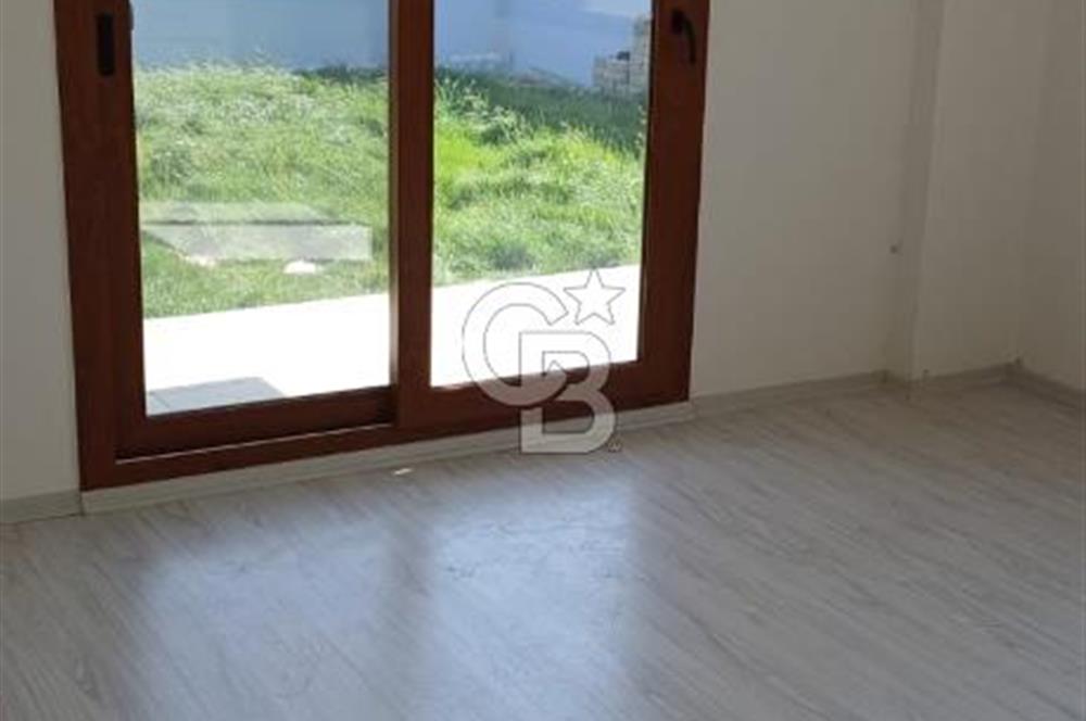 İzmir Foça Yenibağarası Site'de Satılık 2+1 Daire