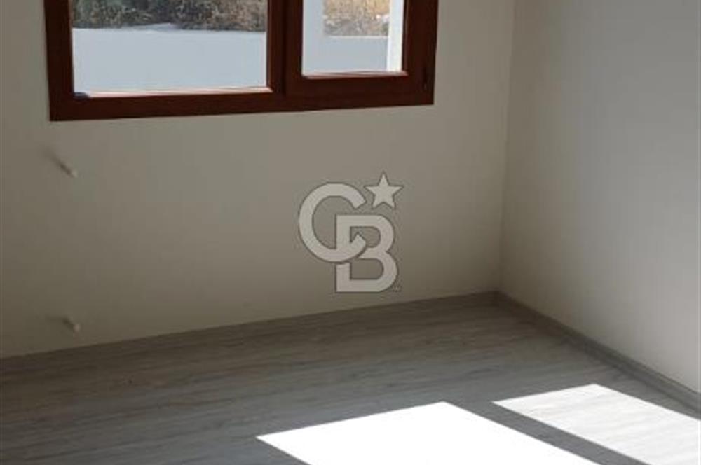 İzmir Foça Yenibağarası Site'de Satılık 2+1 Daire
