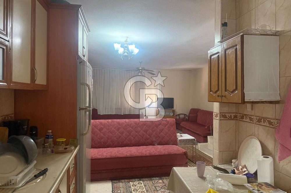 DiKiLi ÇANDARLI’ DA DENİZE 100 METRE  120 m2 3+1 FIRSAT VİLLA