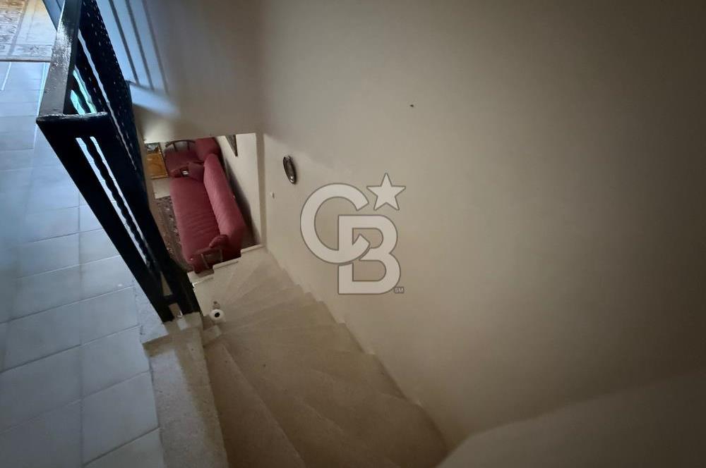 DiKiLi ÇANDARLI’ DA DENİZE 100 METRE  120 m2 3+1 FIRSAT VİLLA