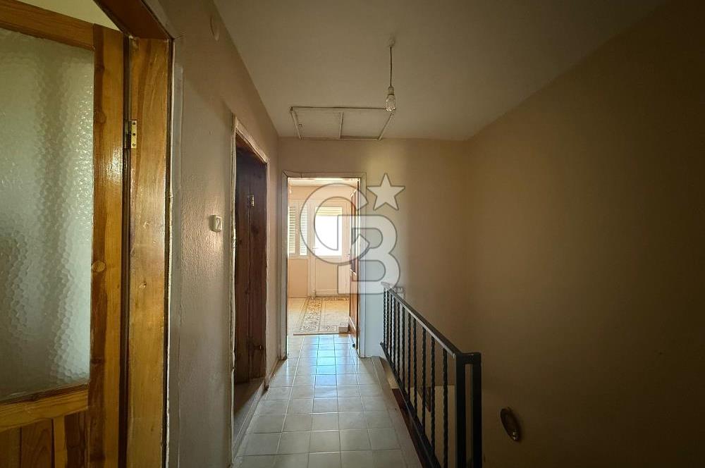 DiKiLi ÇANDARLI’ DA DENİZE 100 METRE  120 m2 3+1 FIRSAT VİLLA