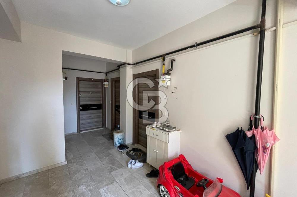 İzmir Bayraklı Manavkuyu Satılık Komple 4 Katlı Bina Ana Cadde