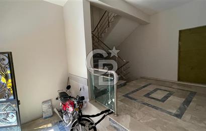 İzmir Bayraklı Manavkuyu Satılık Komple 4 Katlı Bina Ana Cadde