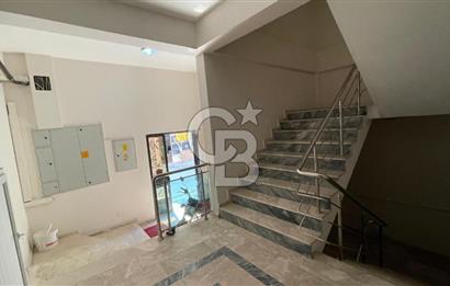 İzmir Bayraklı Manavkuyu Satılık Komple 4 Katlı Bina Ana Cadde