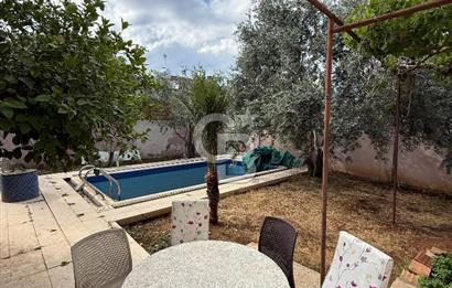 Gönyeli Bölgesinde Satılık Havuzlu Villa !!!